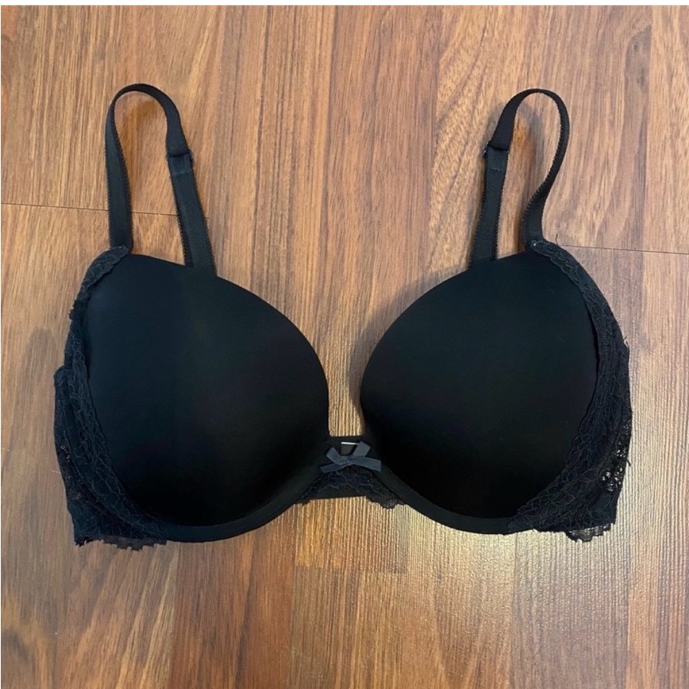 Victoria’s Secret Bra Sz 32DD